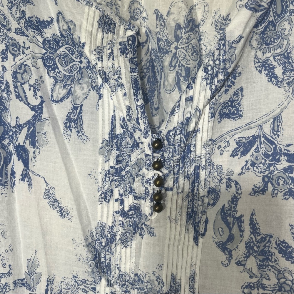 Soft Surroundings Blue and White Floral Blouse - Picture 5 of 9